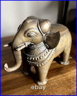 2 Very Old Hand Carved Brass Dressed Elephant Figures Sherelle Powell RARE! B8