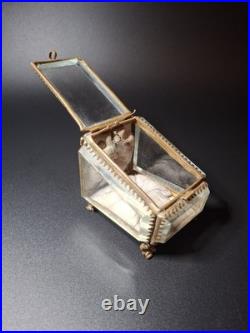 A very rare Antique Pocket Watch Display Box in Crystal and Brass