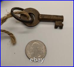 ANTIQUE heavy large brass S R (Sothern Railway) Padlock 1909 VERY RARE