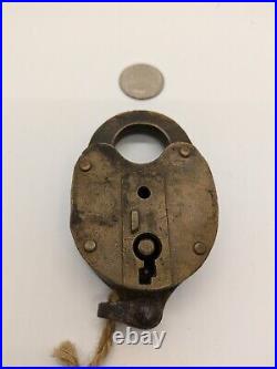 ANTIQUE heavy large brass S R (Sothern Railway) Padlock 1909 VERY RARE