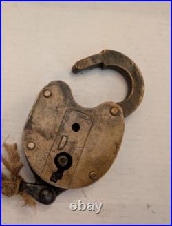 ANTIQUE heavy large brass S R (Southern Railway) Padlock 1909 VERY RARE