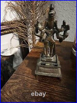 Antique brass Lord statue Vishnu 3.75H 2W Statue Hindu very old and rare