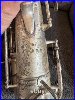 Antique/vintage Very Rare Old Knickerbocker Saxophone