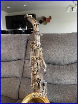 Antique/vintage Very Rare Old Knickerbocker Saxophone