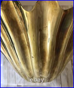 Solid. Very Heavy Brass CENTERPIECE. Vtg Hammered Brass UNIQUE Rare Seashell
