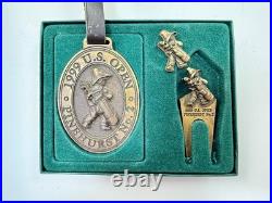 VERY RARE 1999 US Open Pinehurst Gift Set Brass Divot Tool, Hat Pin, Bag Tag