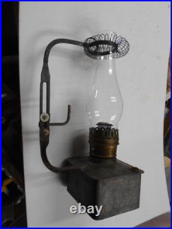 VERY RARE PLUME & ATWOOD Vintage KEROSENE Oil REFLECTOR LAMP Wall Mount