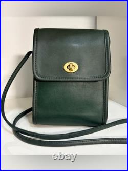 Very Rare Bottle Green Vintage Coach Scooter Sidepack Bag (#9893) Brass Hardware