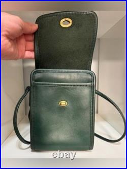 Very Rare Bottle Green Vintage Coach Scooter Sidepack Bag (#9893) Brass Hardware