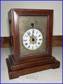 Very Rare Chinese Bracket Double Chain Fusee Crab Claw Balance Mantel Desk Clock