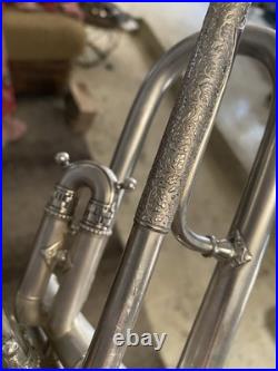 Very Rare Huller World Luxus Trumpet. 1900-1930's