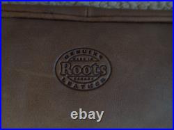 Very Rare Vintage Roots Canada Large Brown Leather Crossbody/Shoulder Hobo Bag