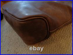 Very Rare Vintage Roots Canada Large Brown Leather Crossbody/Shoulder Hobo Bag