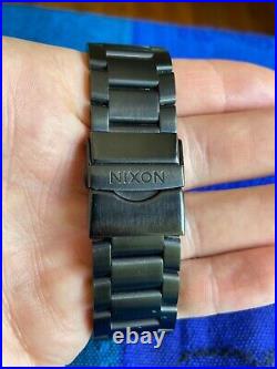 Very rare Nixon Automatic 2 LTD all black/red watch #64/125 excellent condition