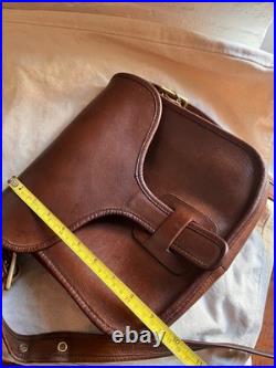 Vintage Couch Courier brown 1970s-1980s great condition and very rare 8920