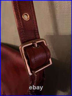 Vintage Couch Courier brown 1970s-1980s great condition and very rare 8920