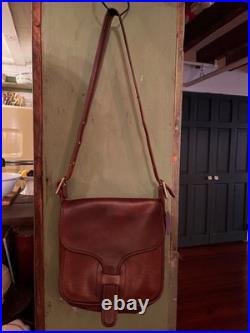 Vintage Couch Courier brown 1970s-1980s great condition and very rare 8920